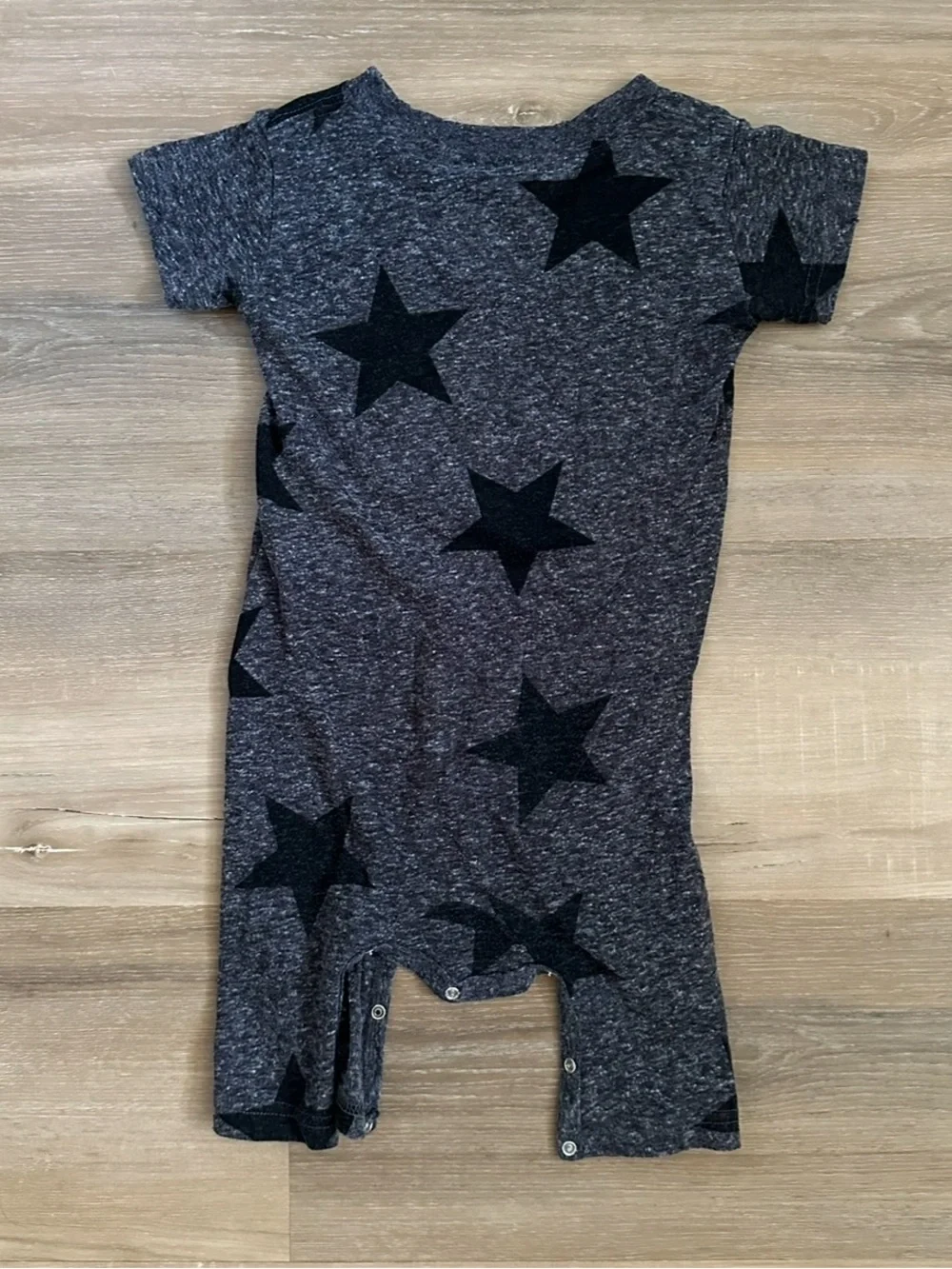 NUNUNU Baby Gray Black Star Print Romper 12-18M